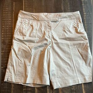 Nike Women's Light Beige Bermuda Dri-fit Golf Shorts